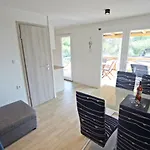 منتزه العطل Vegros Mobile Homes Slanica *