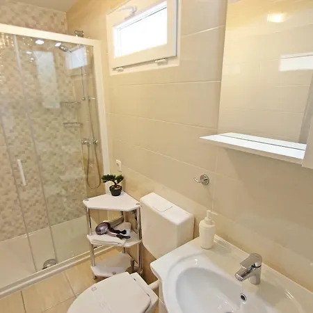 Semesterpark Vegros Mobile Homes Slanica *